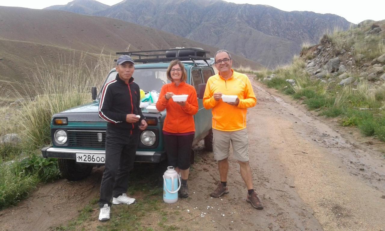 Bokonbayevo Trekking Center酒店 外观 照片